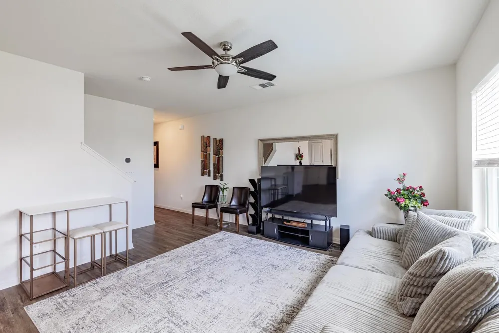 301 Wonderful Life Way Jarrell, TX 76537