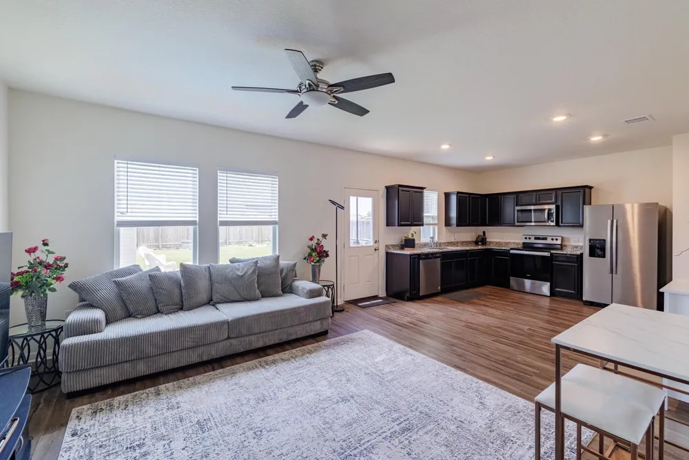 301 Wonderful Life Way Jarrell, TX 76537