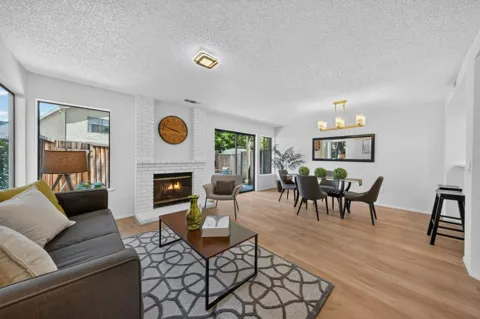 38717 Huntington Circle
