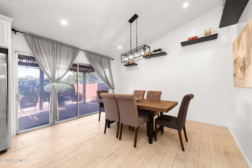 20158 Septo Street Chatsworth, CA 91311