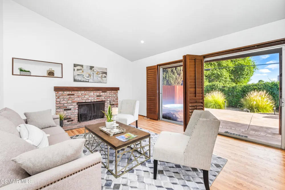 20158 Septo Street Chatsworth, CA 91311