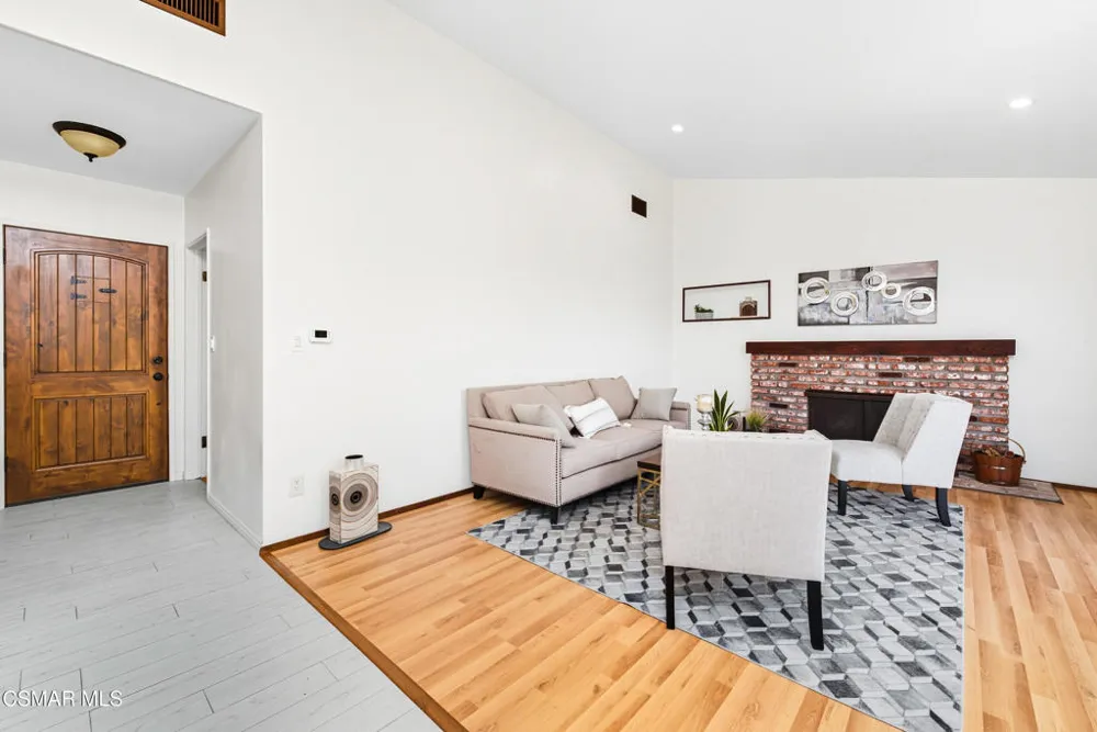 20158 Septo Street Chatsworth, CA 91311