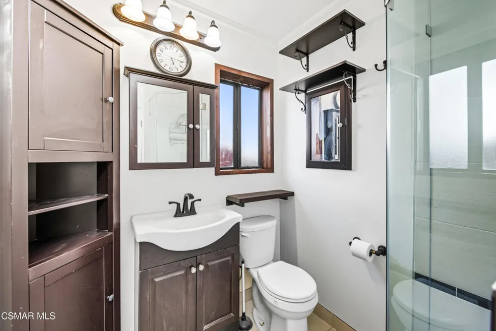 20158 Septo Street Chatsworth, CA 91311