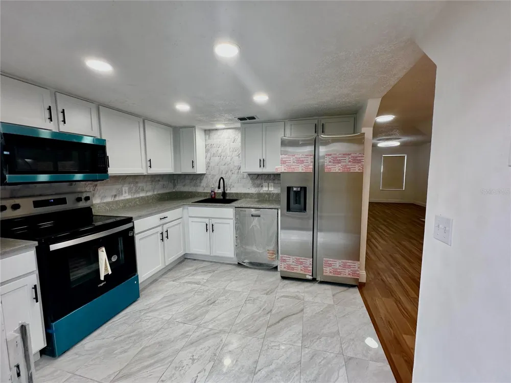 2320 PEBBLE BROOK ROAD Kissimmee, FL 34741