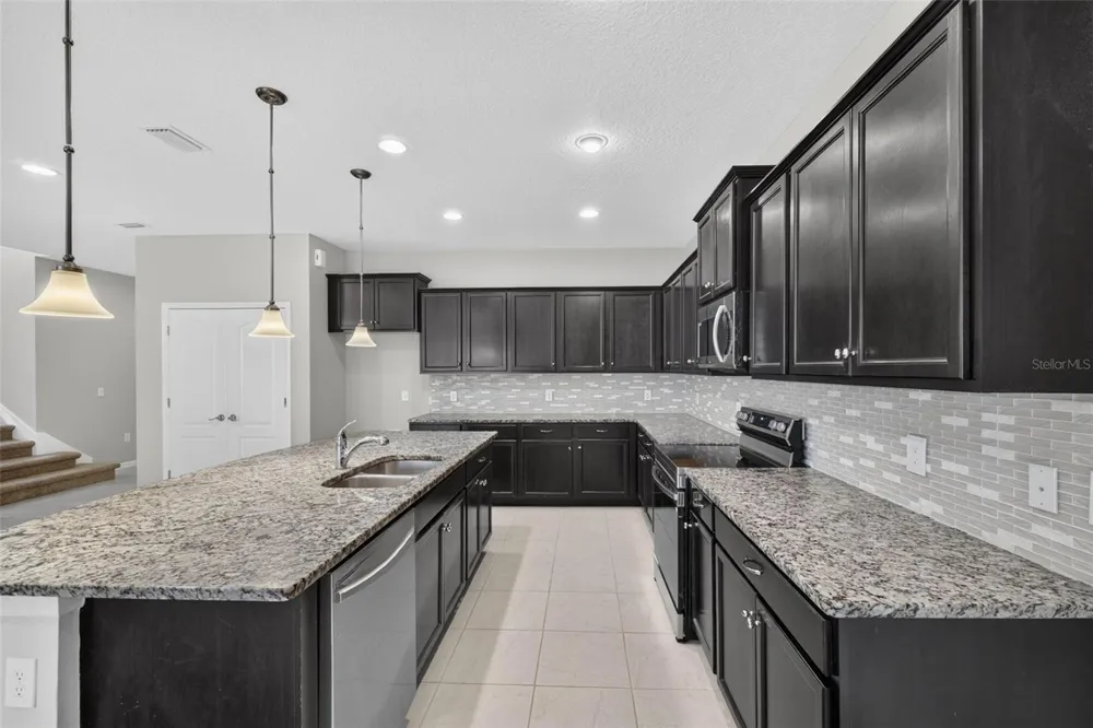 8924 BENGAL COURT Kissimmee, FL 34747
