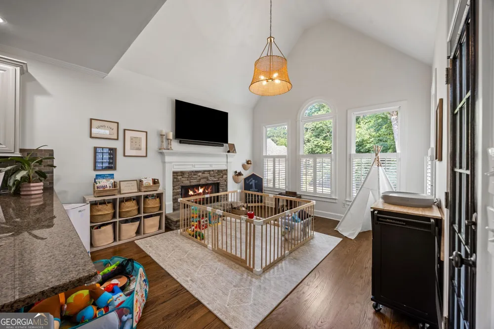190 Oakhurst Leaf DR Milton, GA 30004
