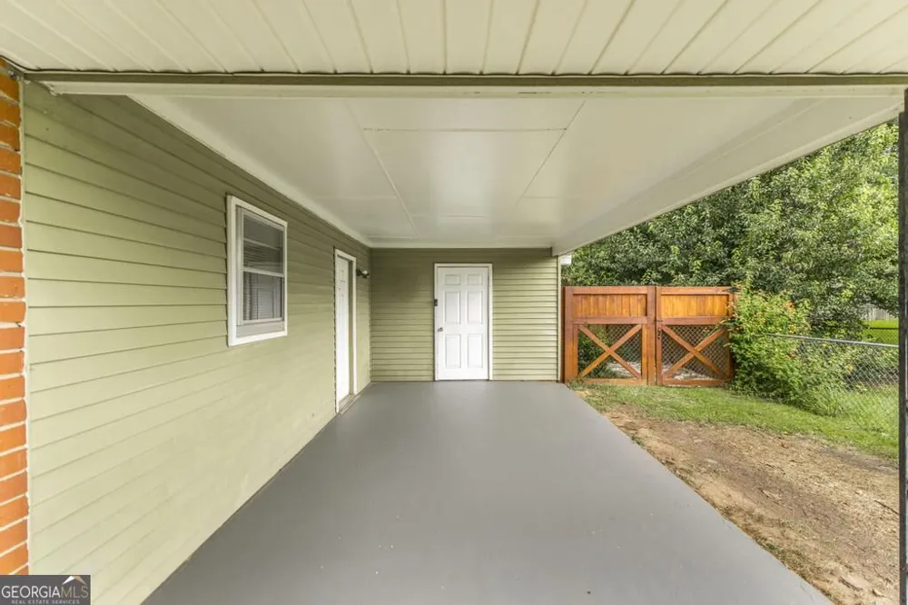 213 Debra DR Warner Robins, GA 31088