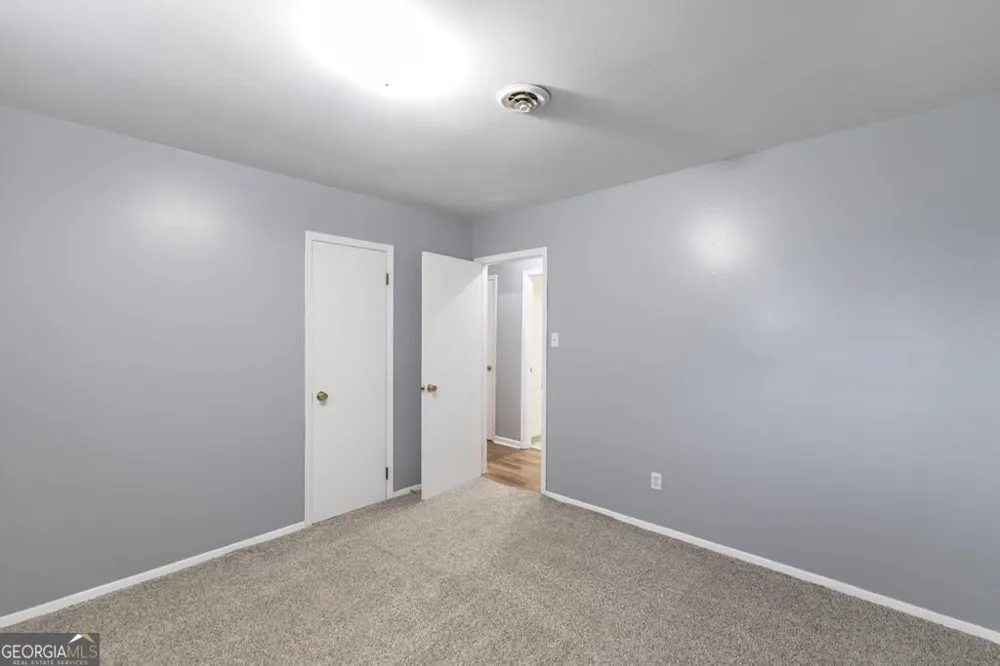 213 Debra DR Warner Robins, GA 31088