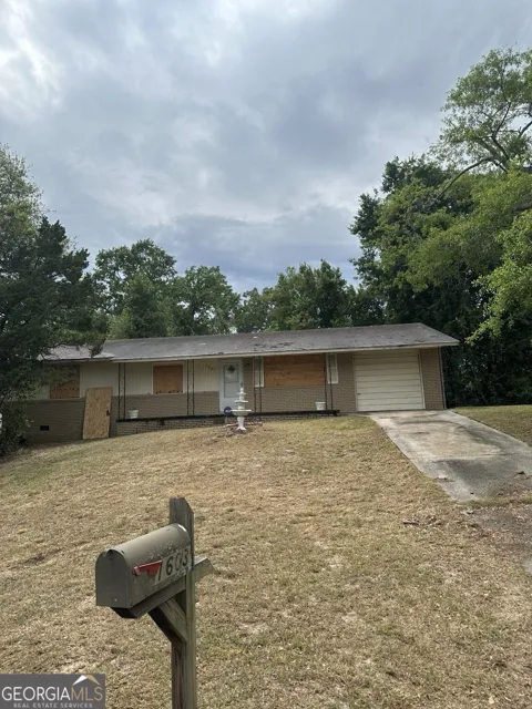 1603 Fairwood DR