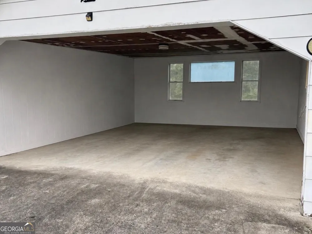 1385 W Currahee ST Toccoa, GA 30577