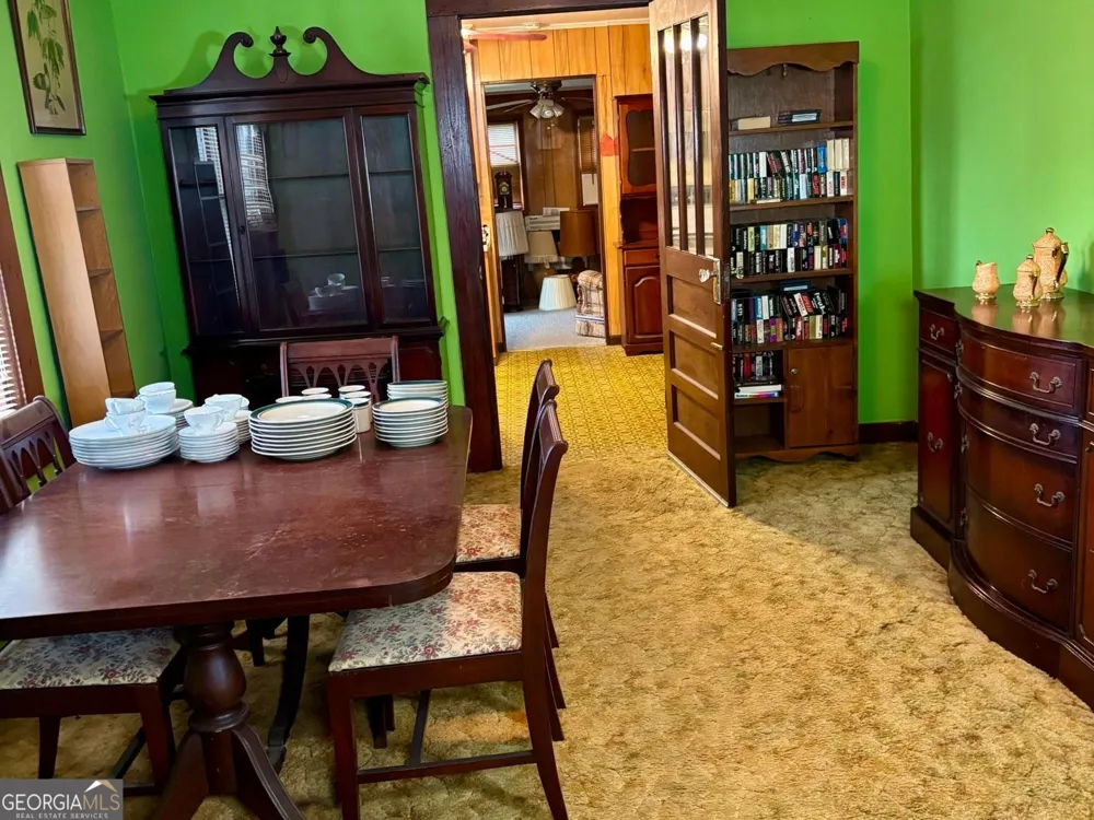 1385 W Currahee ST Toccoa, GA 30577