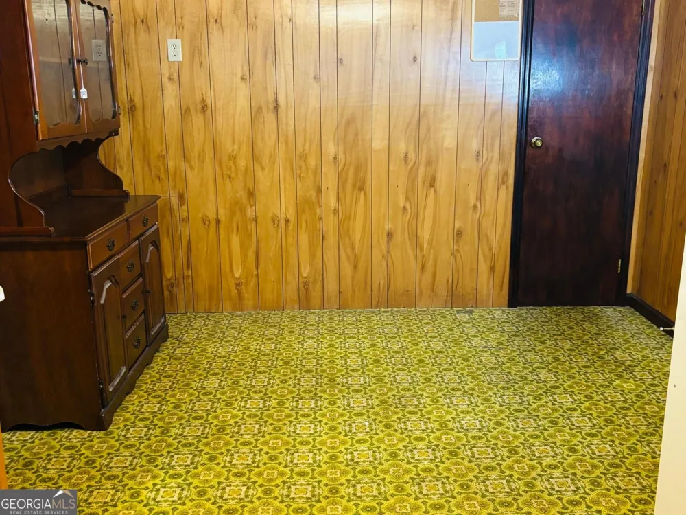 1385 W Currahee ST Toccoa, GA 30577