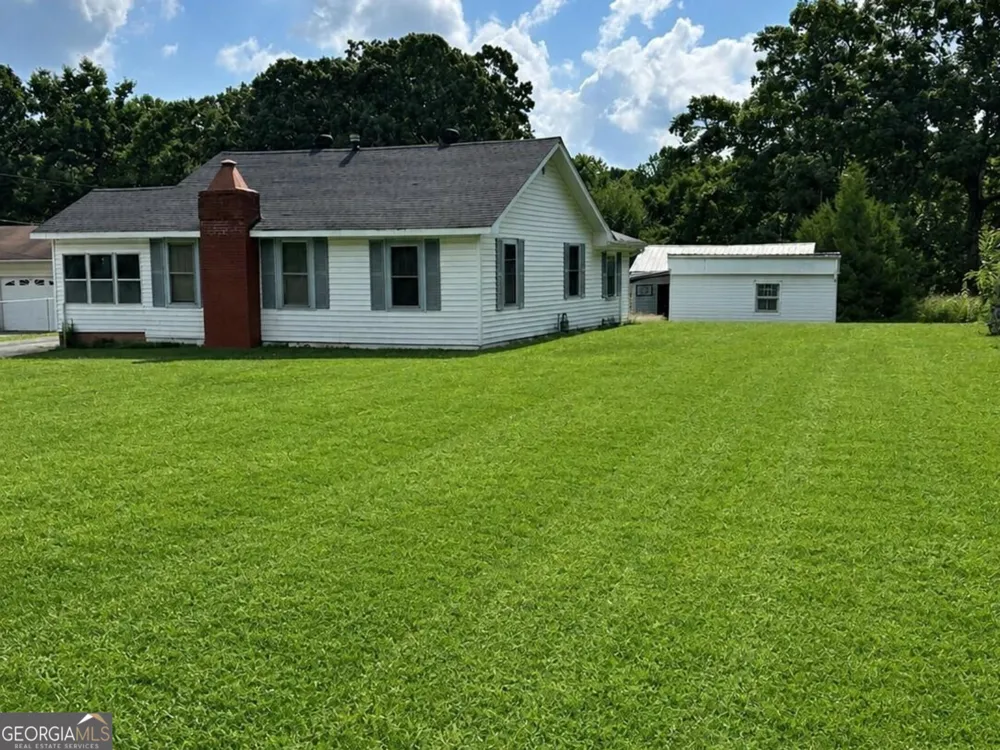 1385 W Currahee ST Toccoa, GA 30577
