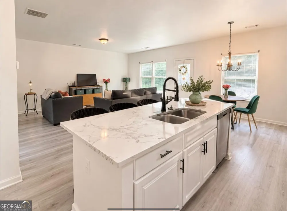 2124 Centenary Main ST Dacula, GA 30019
