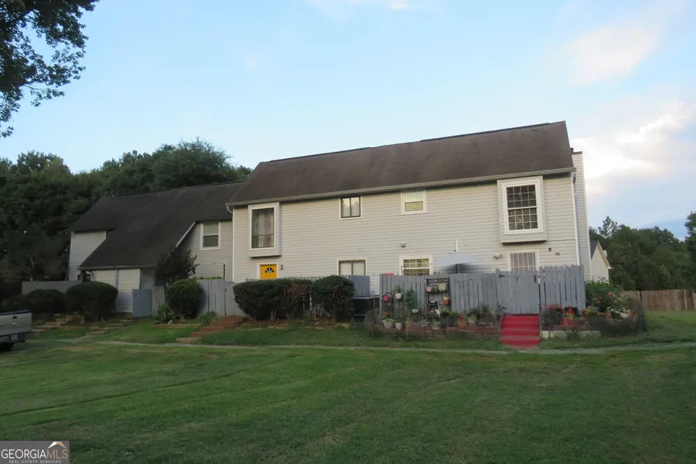22 FAIRVIEW DR Jonesboro, GA 30238