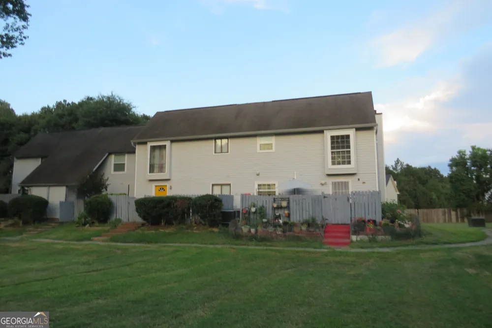 22 FAIRVIEW DR Jonesboro, GA 30238