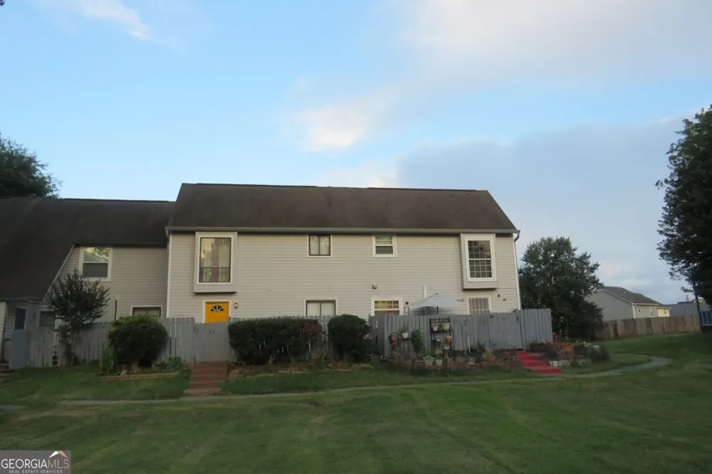 22 FAIRVIEW DR Jonesboro, GA 30238
