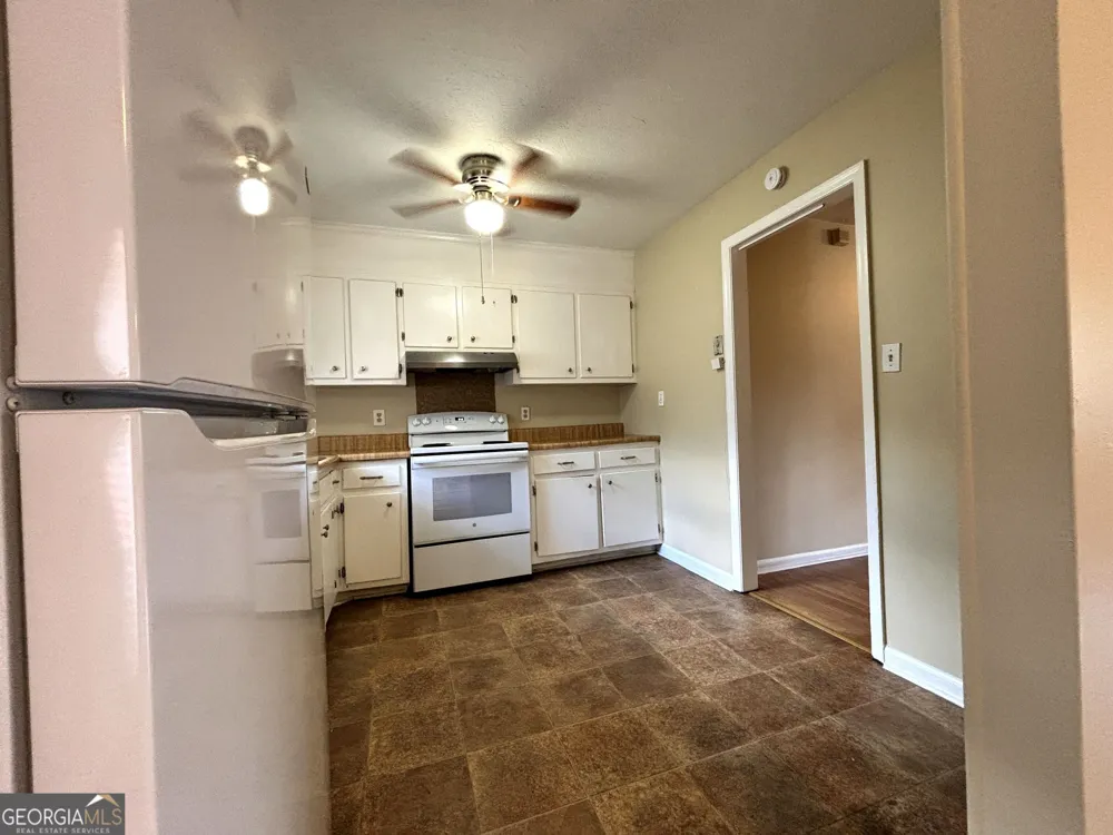 405 Elder RD Griffin, GA 30223