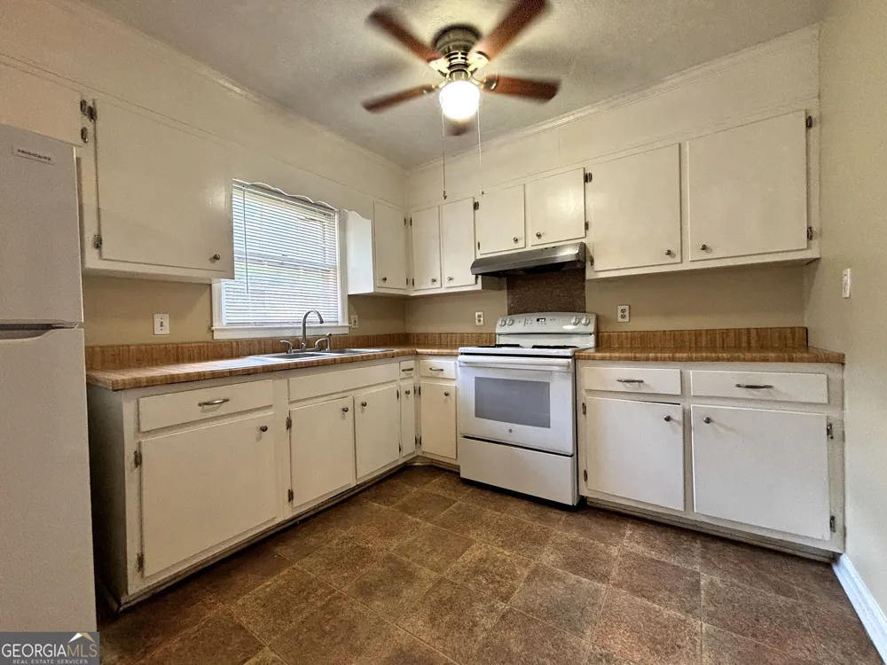 405 Elder RD Griffin, GA 30223