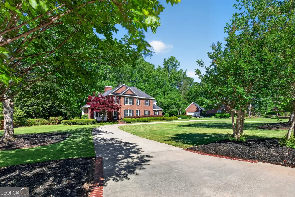 290 Youngs CIR Fayetteville, GA 30215