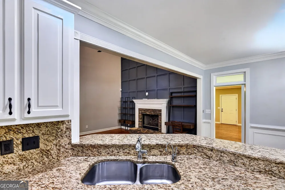 290 Youngs CIR Fayetteville, GA 30215