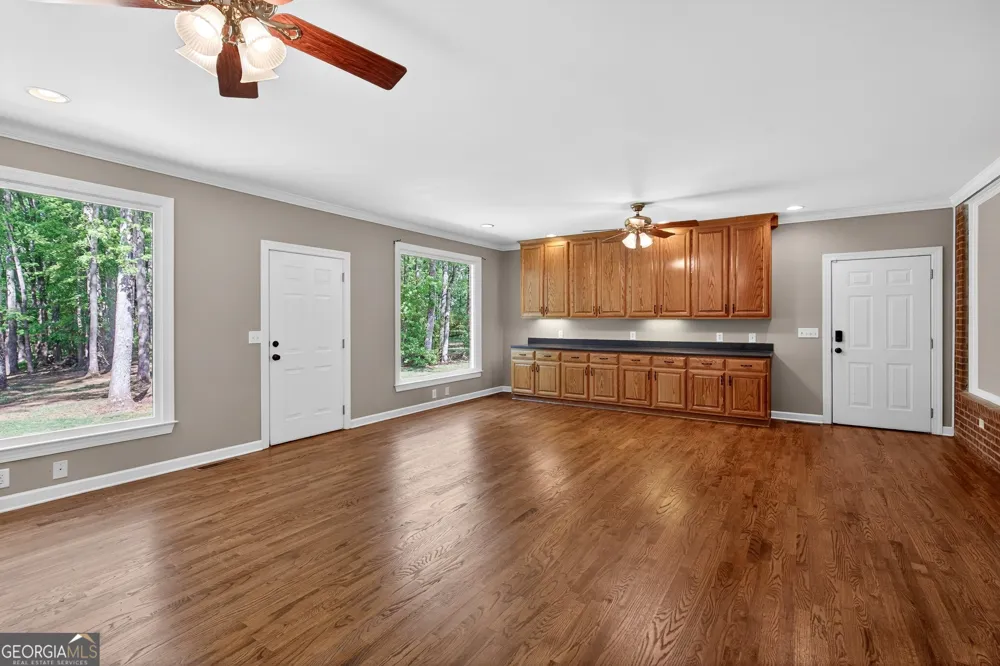 290 Youngs CIR Fayetteville, GA 30215