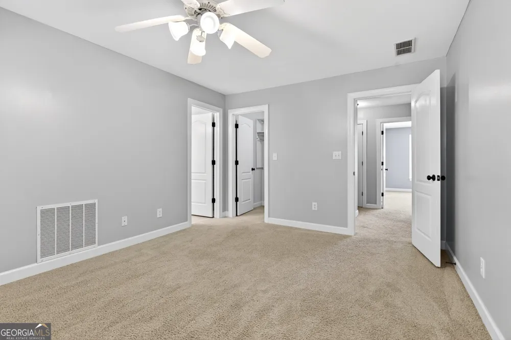 290 Youngs CIR Fayetteville, GA 30215
