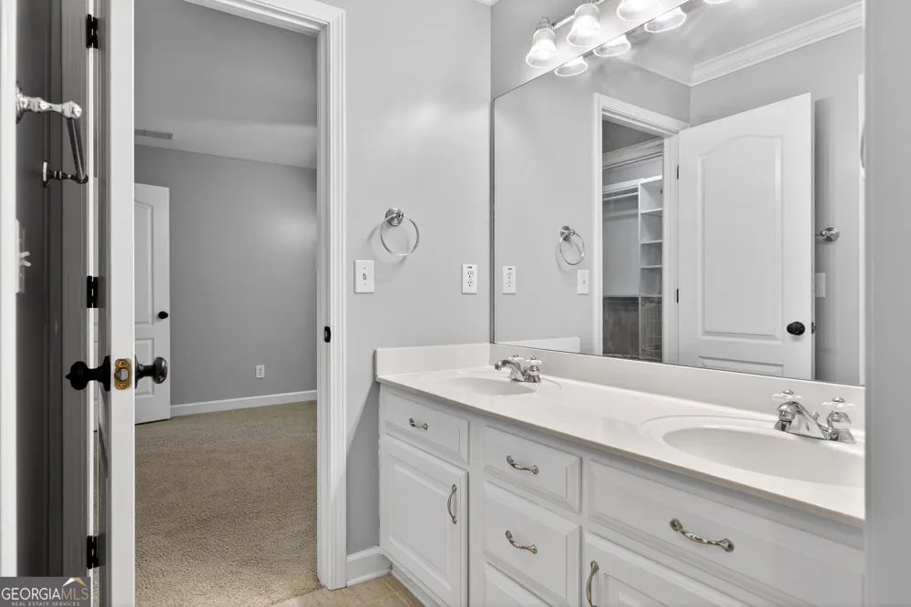 290 Youngs CIR Fayetteville, GA 30215