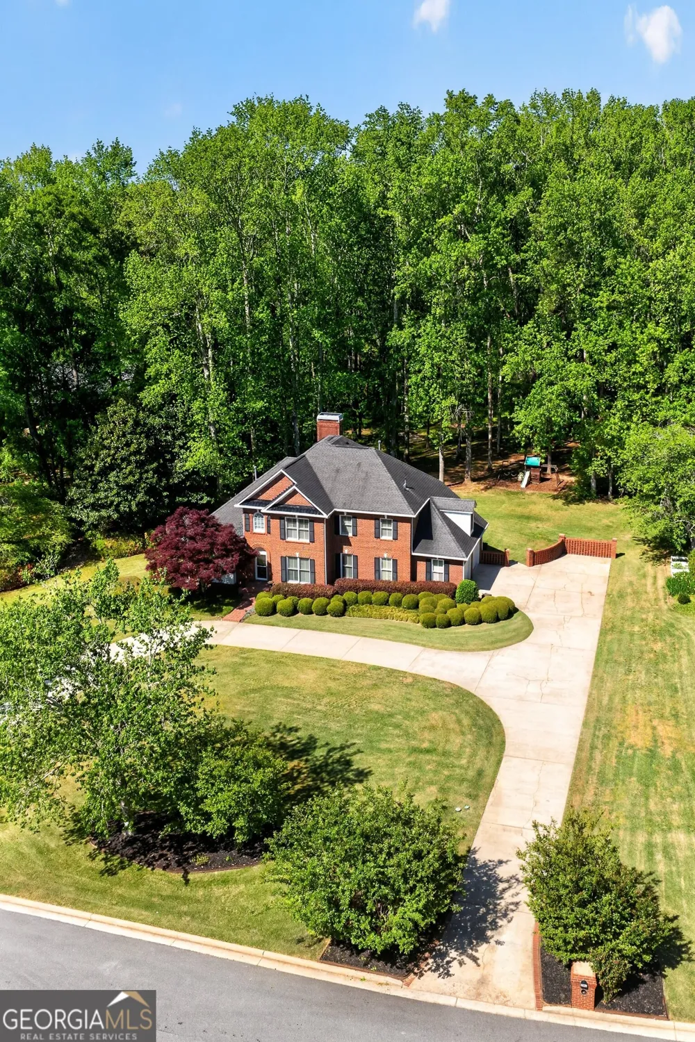 290 Youngs CIR Fayetteville, GA 30215