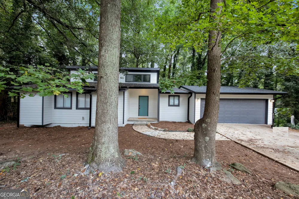 85 Wilhelmina DR Ellenwood, GA 30294