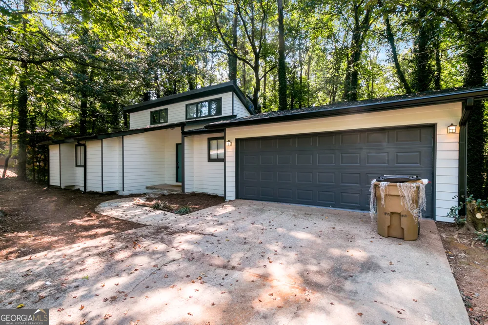 85 Wilhelmina DR Ellenwood, GA 30294