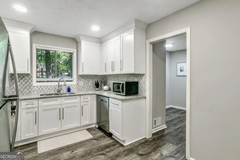 85 Wilhelmina DR Ellenwood, GA 30294