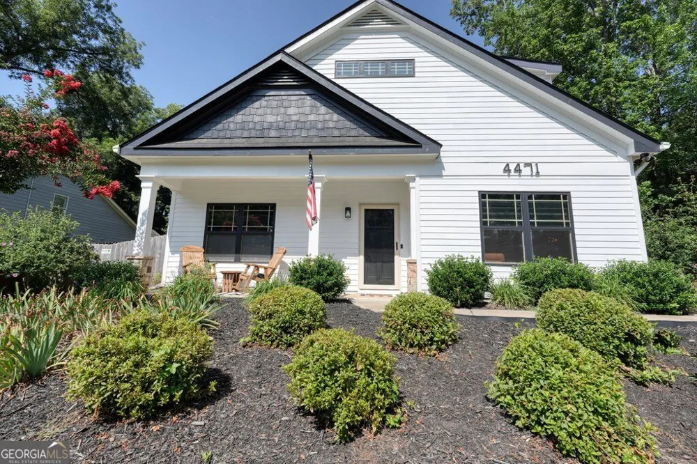 4471 Mclain CIR Acworth, GA 30101