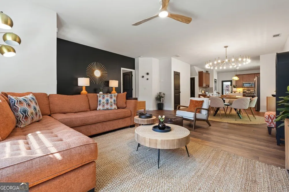 4471 Mclain CIR Acworth, GA 30101