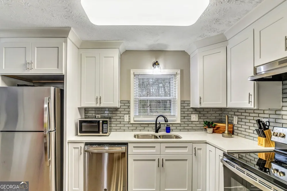 3017 Valley View DR Powder Springs, GA 30127