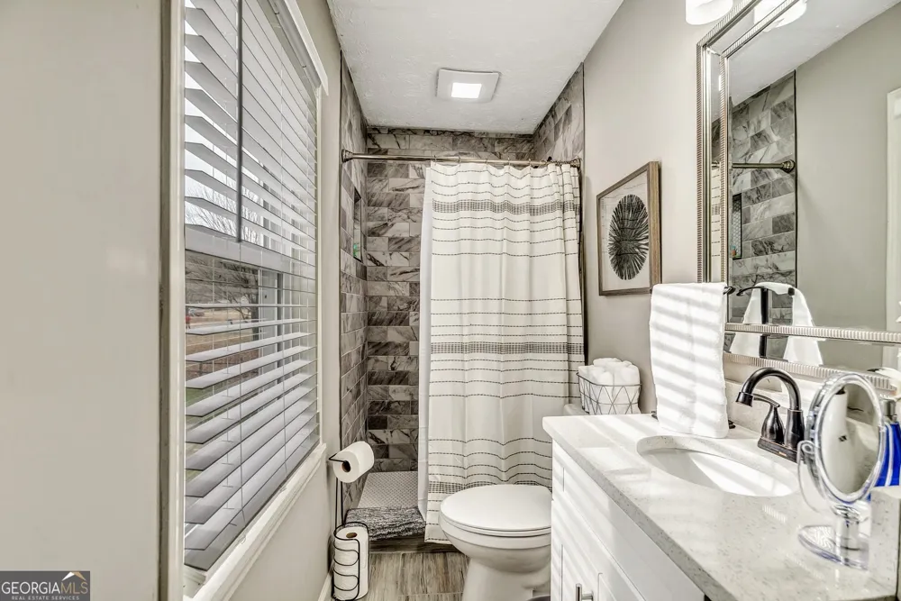 3017 Valley View DR Powder Springs, GA 30127