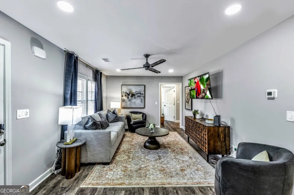 6230 Love ST Austell, GA 30168