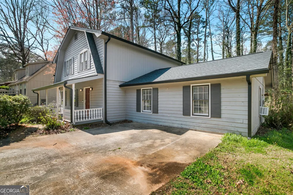 65 Juliana DR Ellenwood, GA 30294