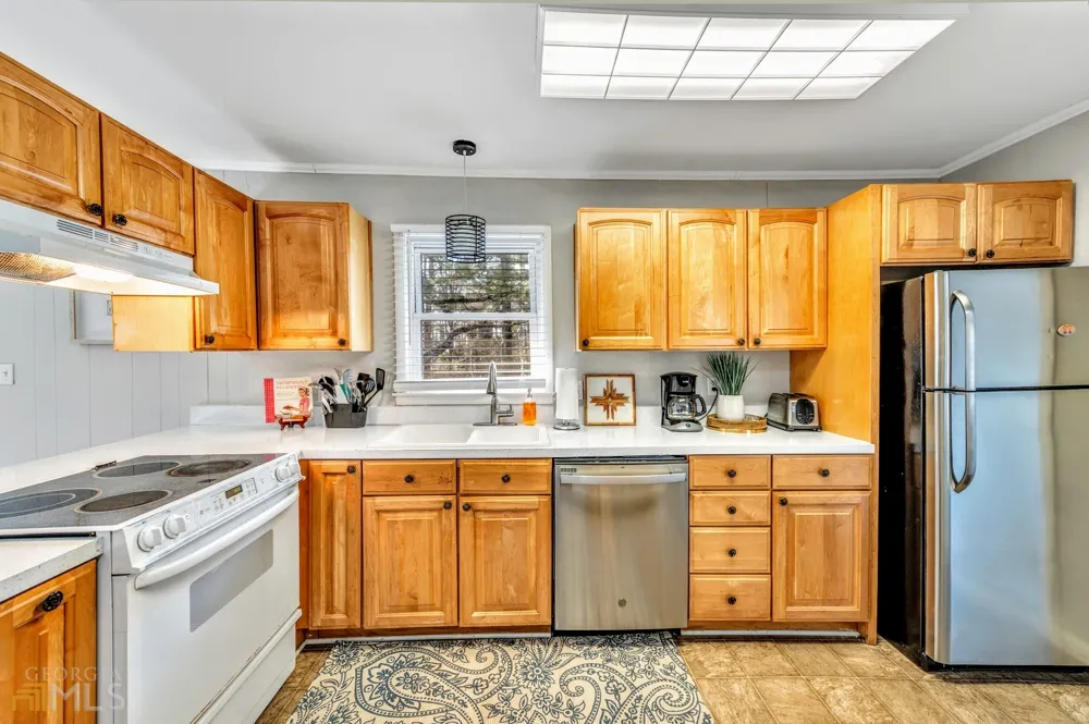 654 Joel DR Marietta, GA 30066