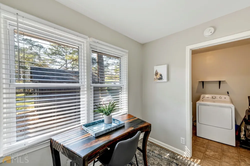 654 Joel DR Marietta, GA 30066