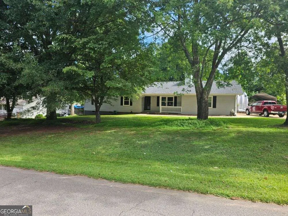 5417 Raintree TRCE Oakwood, GA 30566