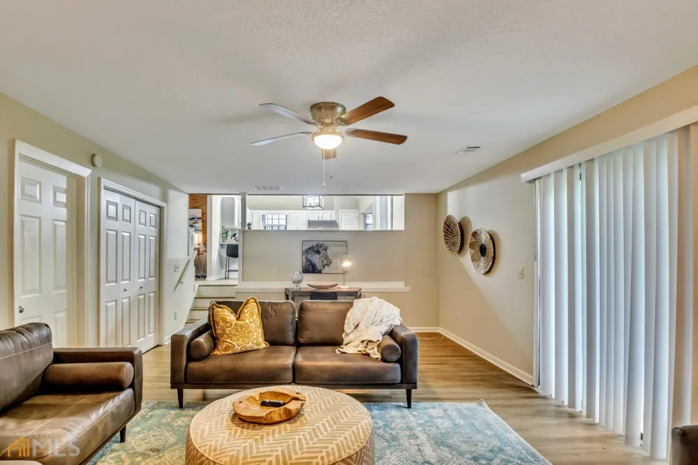 2025 Winsburg DR NW Kennesaw, GA 30144