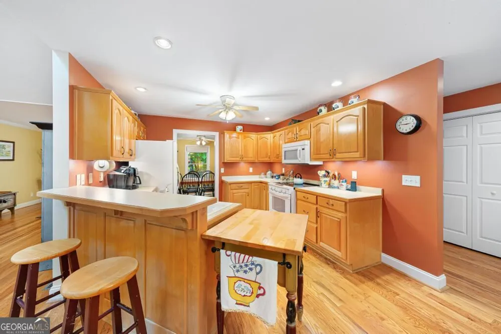 1361 Woodbrier Sautee Nacoochee, GA 30571