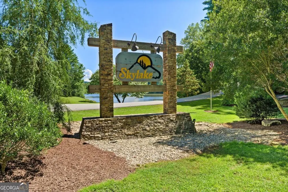 1361 Woodbrier Sautee Nacoochee, GA 30571
