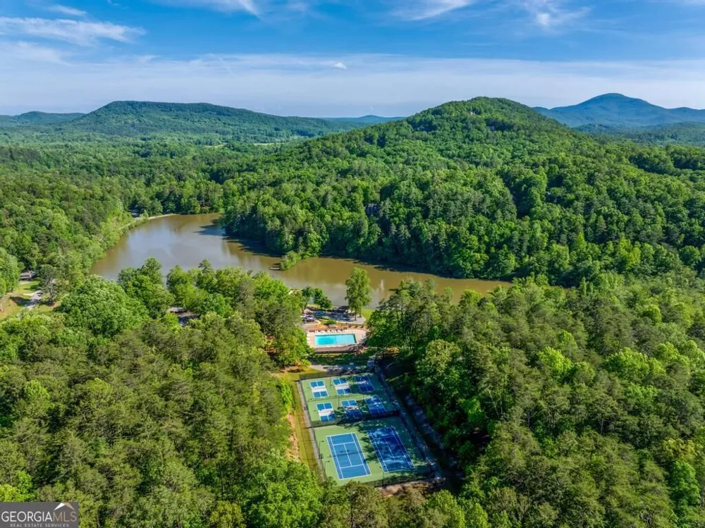 1361 Woodbrier Sautee Nacoochee, GA 30571