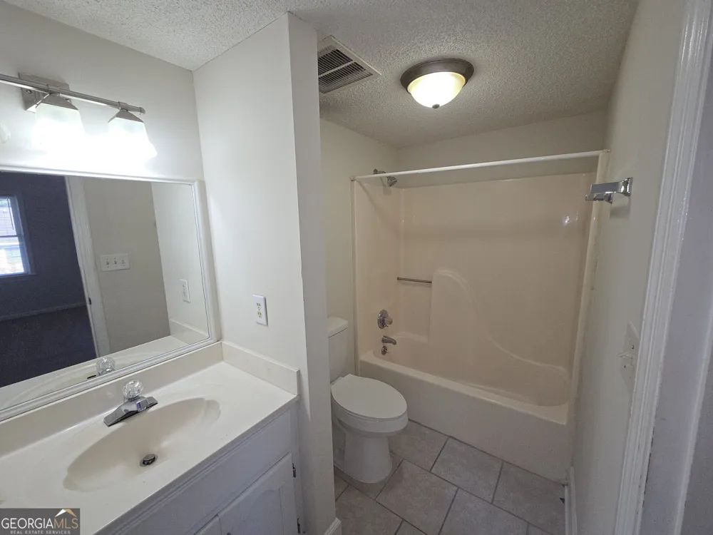 2505 Broad ST Athens, GA 30606