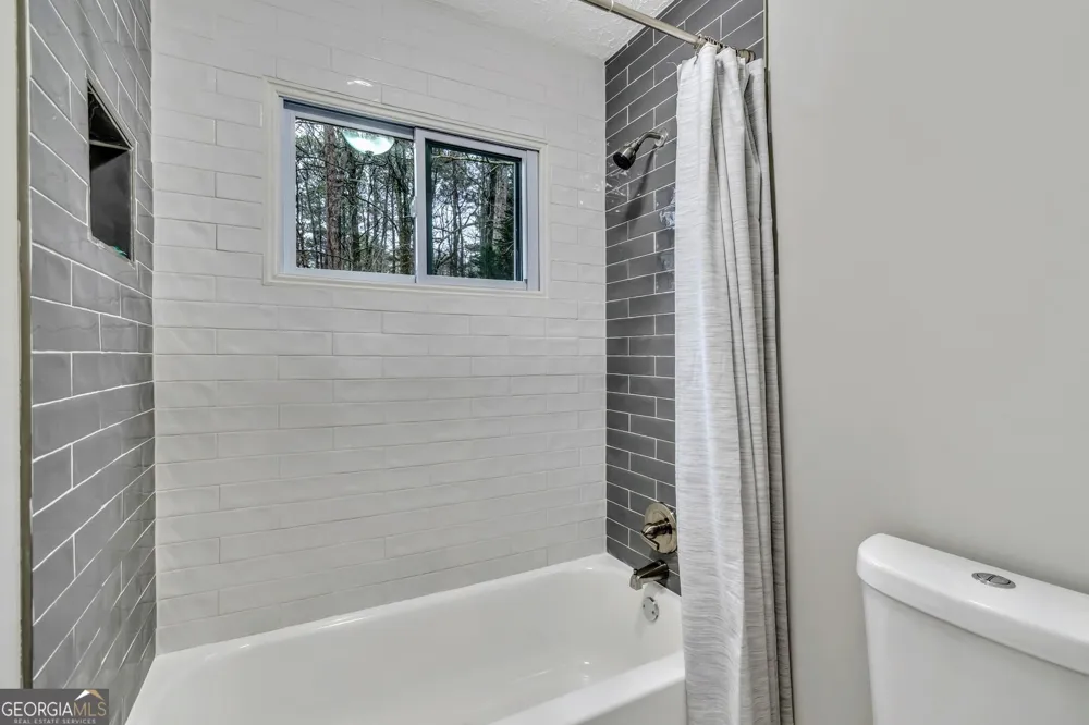 4428 John DR Norcross, GA 30093