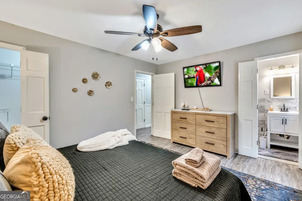 4428 John DR Norcross, GA 30093