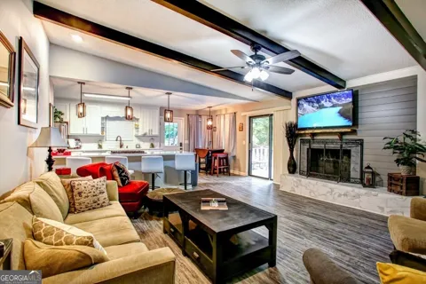 83 Kathryn DR