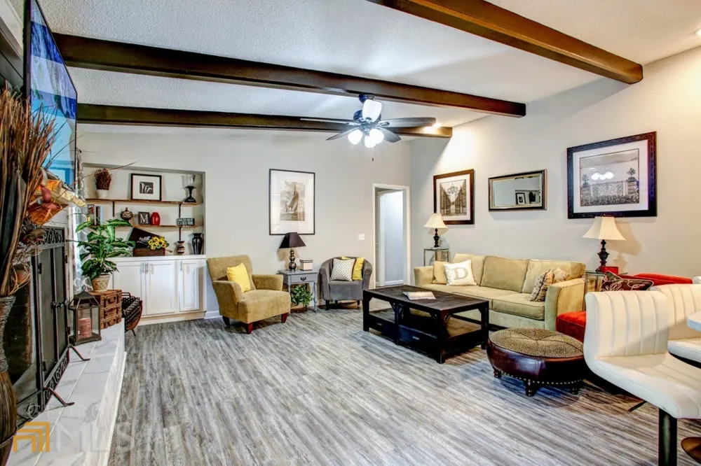 83 Kathryn DR Marietta, GA 30066
